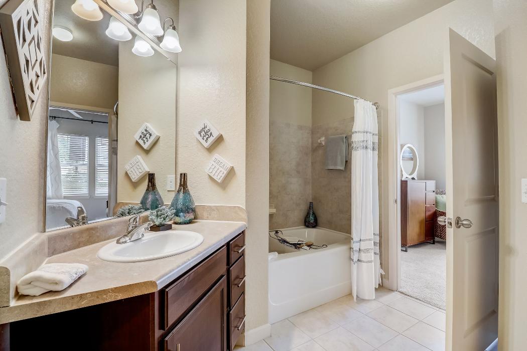 Coventry Park Apartments - Jacksonville, FL