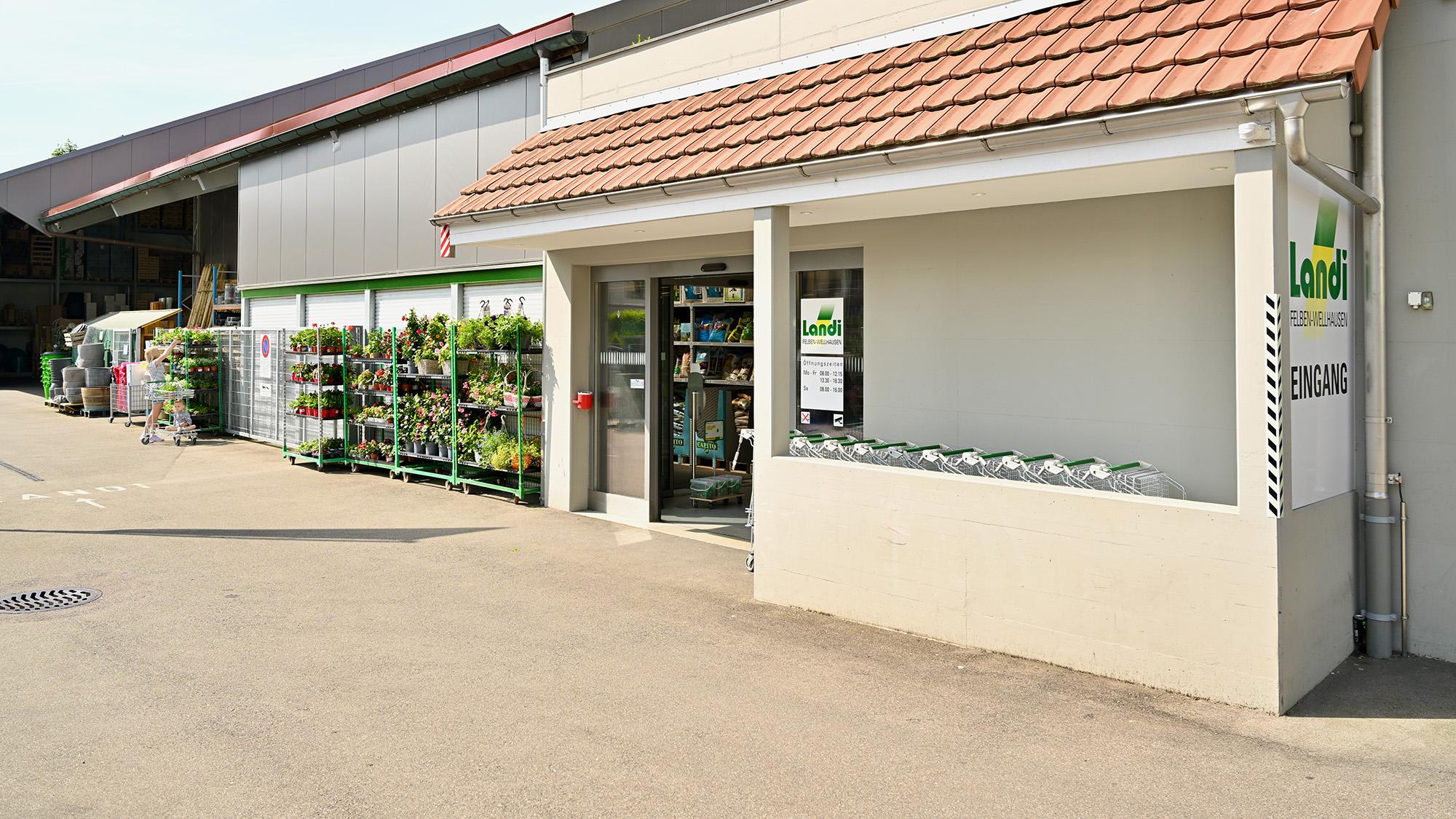 Agrar-Center Felben, Hauptstrasse in Felben-Wellhausen