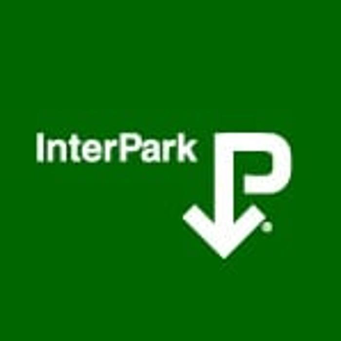 236 Williams Street iParkit Lot &amp; Garage Logo