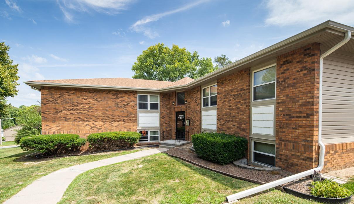 Behm Apartments - Elkhorn, NE