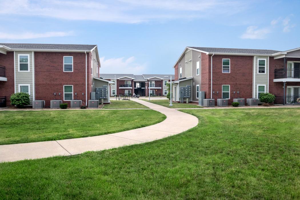 Bluff Apartments - Fort Madison, IA
