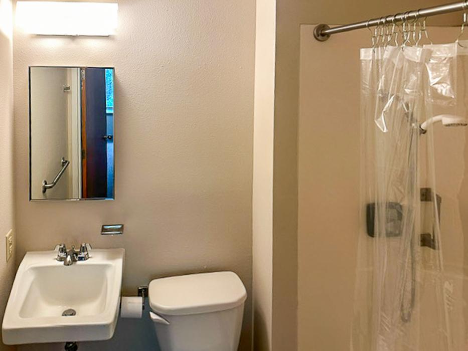 Hershey Manor - Muscatine, IA