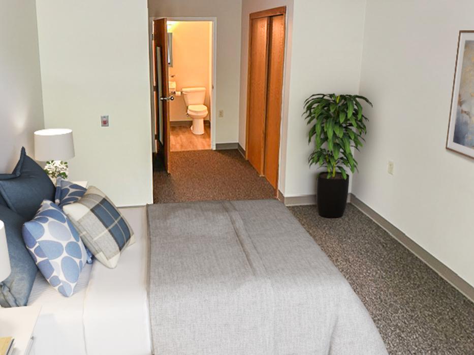 Hershey Manor - Muscatine, IA