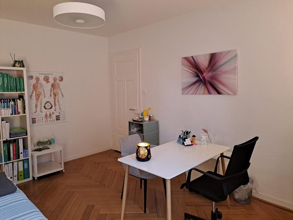 TCM am Zürichsee, Glärnischstrasse in Wädenswil