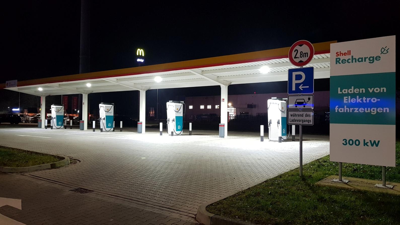 Shell Recharge Charging Station, Holsterfeld in Salzbergen