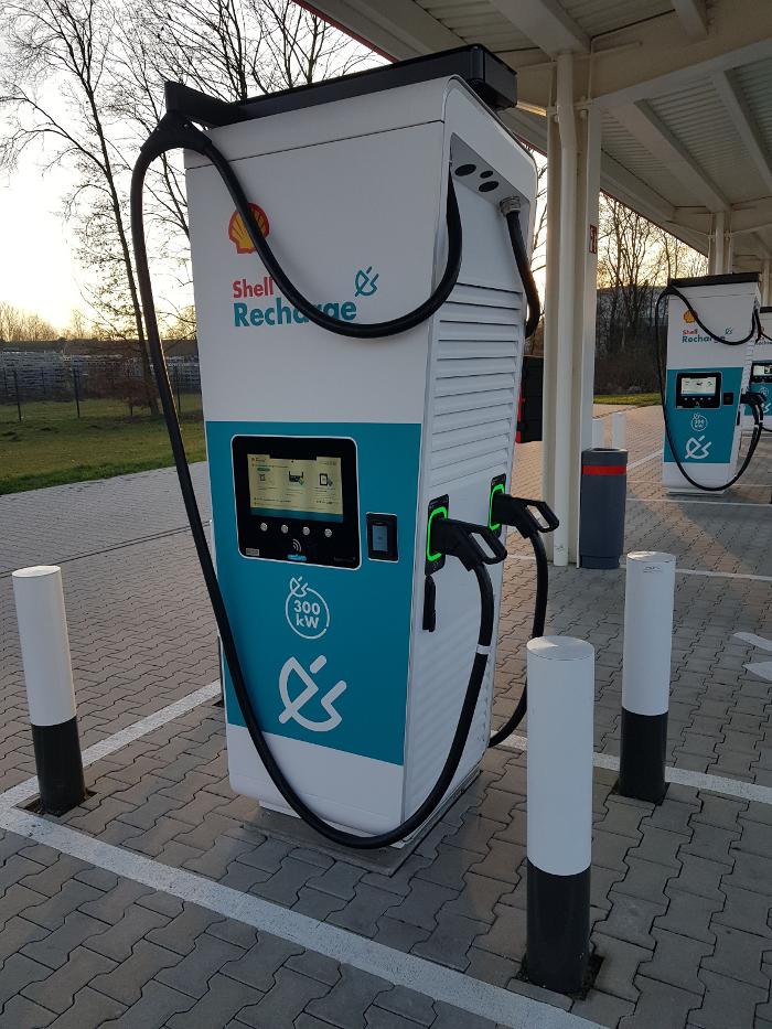 Shell Recharge Charging Station, Holsterfeld in Salzbergen