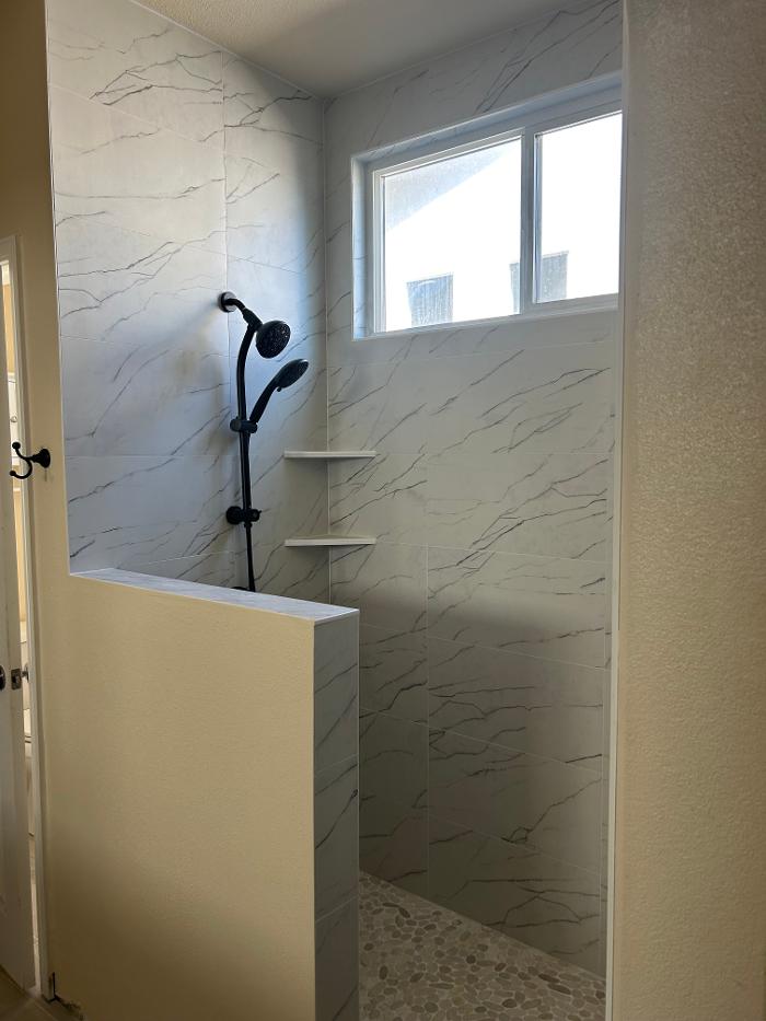 Thiel Construction Image