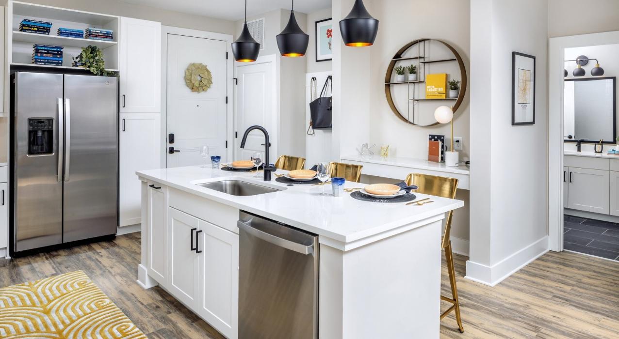 Broadstone Pullman Image