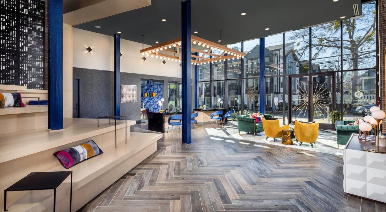 Broadstone Pullman Image