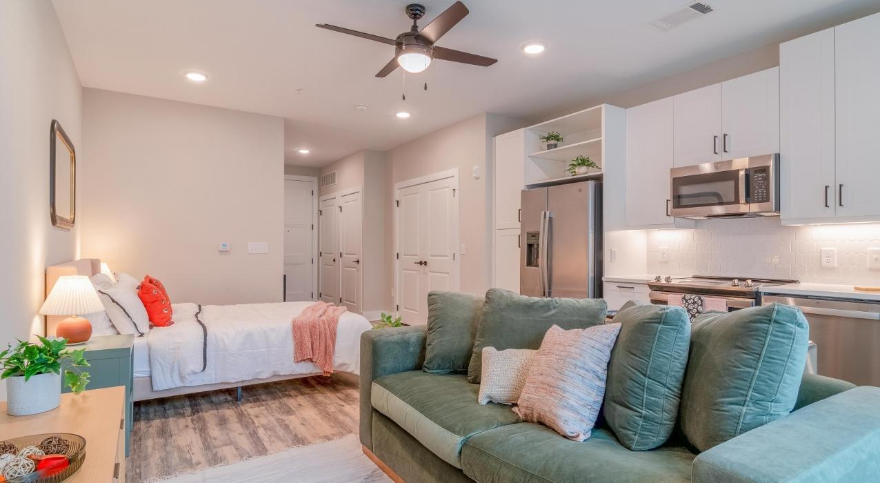 Broadstone Pullman Image