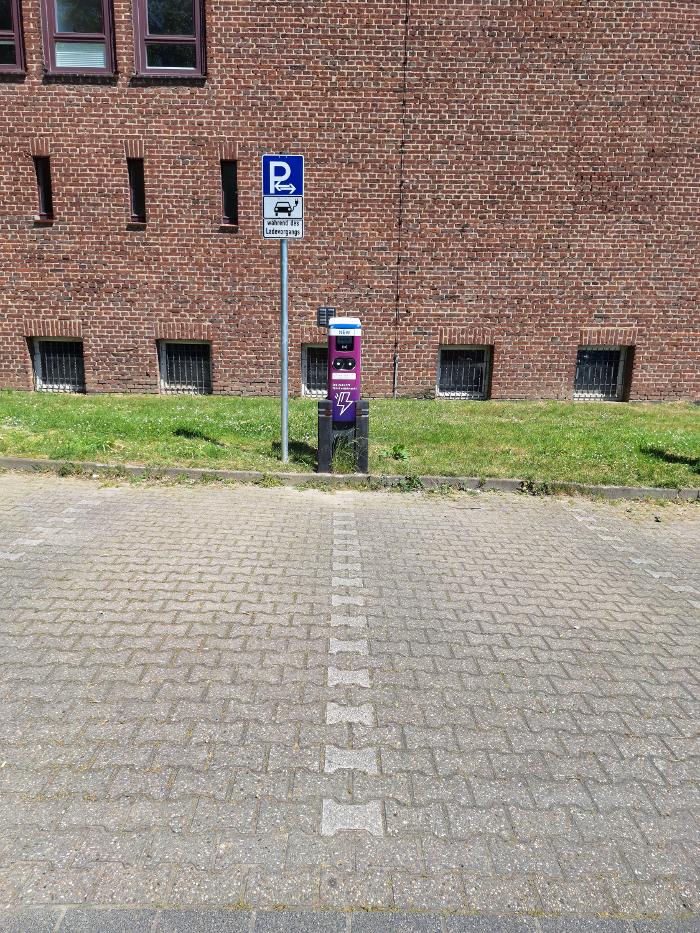 NEW Energie-Ladestation, Schloßstraße in Grevenbroich