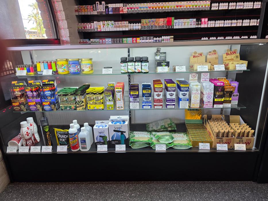 Red Star Vapor & CBD - Scottsdale, AZ