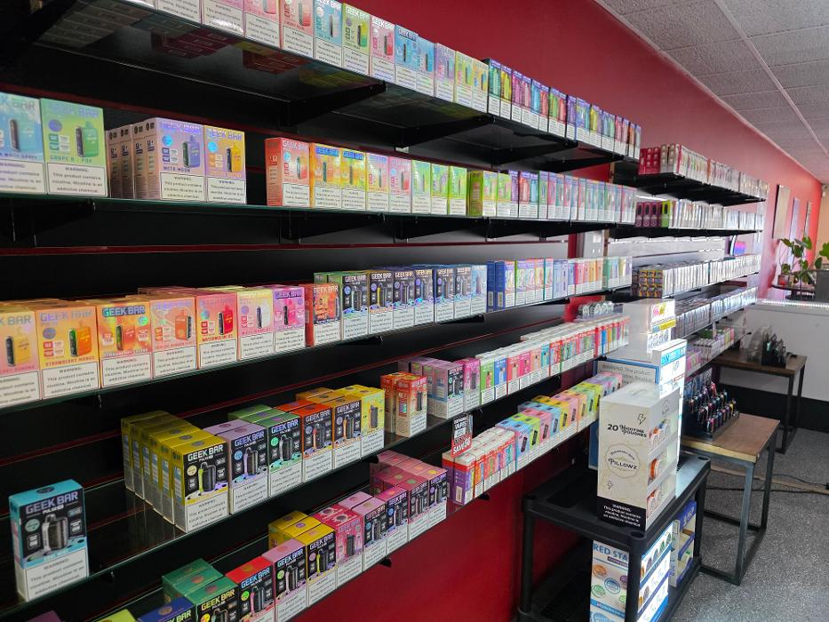 Red Star Vapor & CBD - Scottsdale, AZ