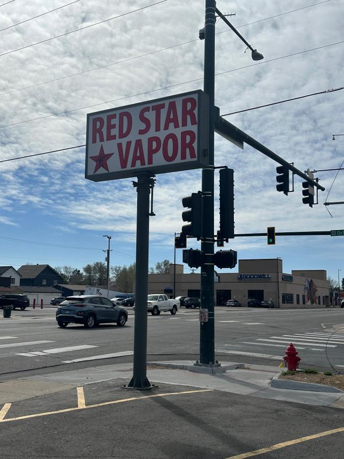 Red Star Vapor & Smoke