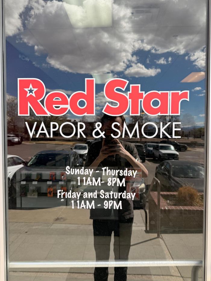 Red Star Vapor & Smoke