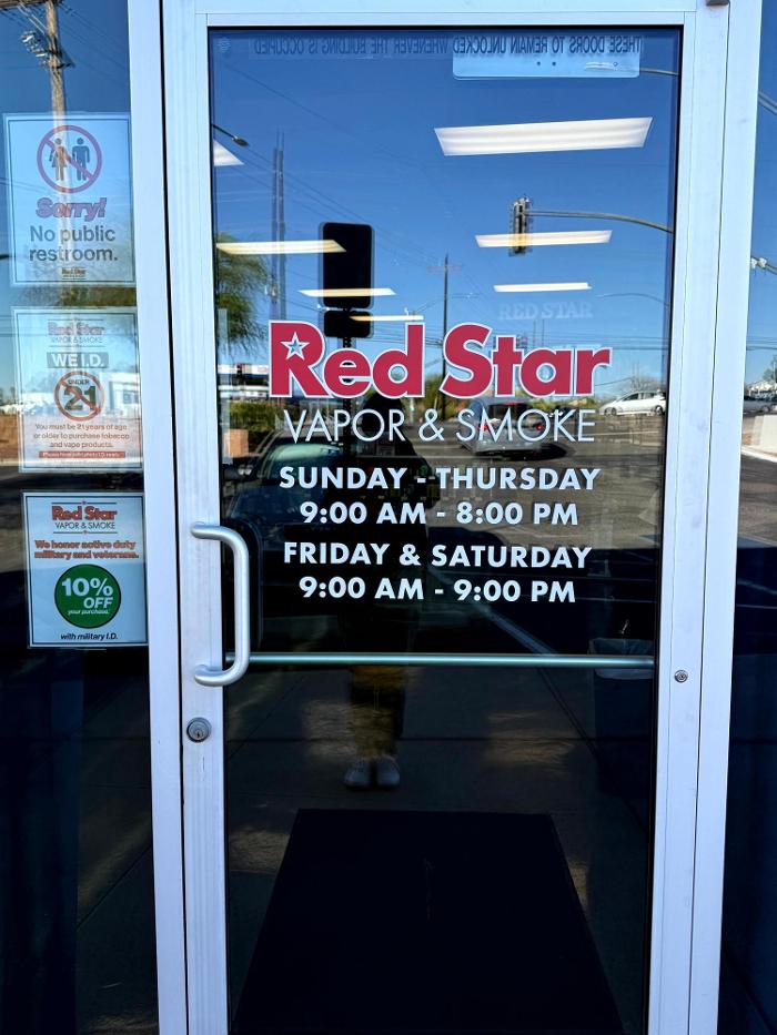 Red Star Vapor & Smoke