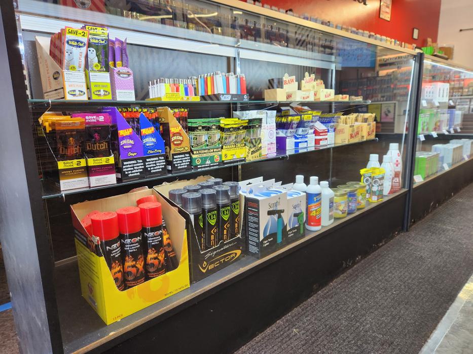 Red Star Vapor & CBD - Tucson, AZ