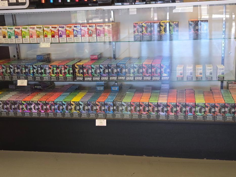 Red Star Vapor & CBD - Tucson, AZ