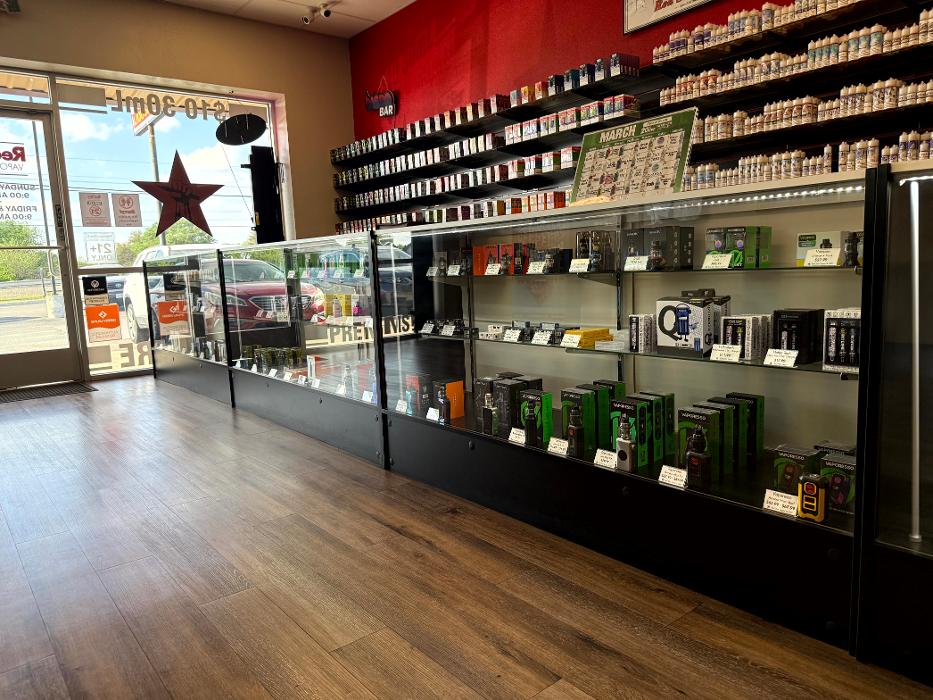 Red Star Vapor & Smoke