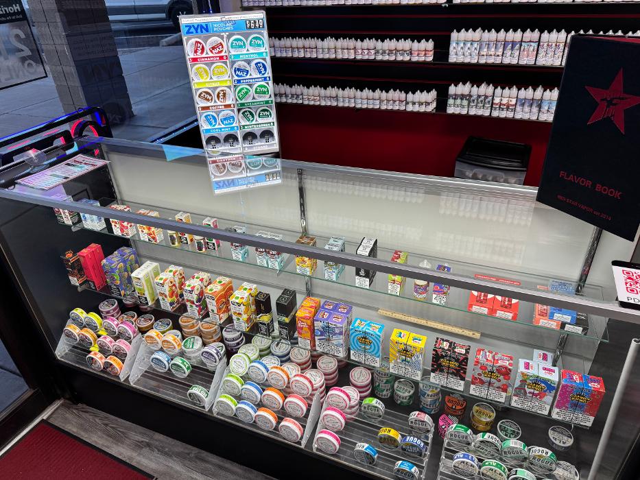 Red Star Vapor - Glendale, AZ