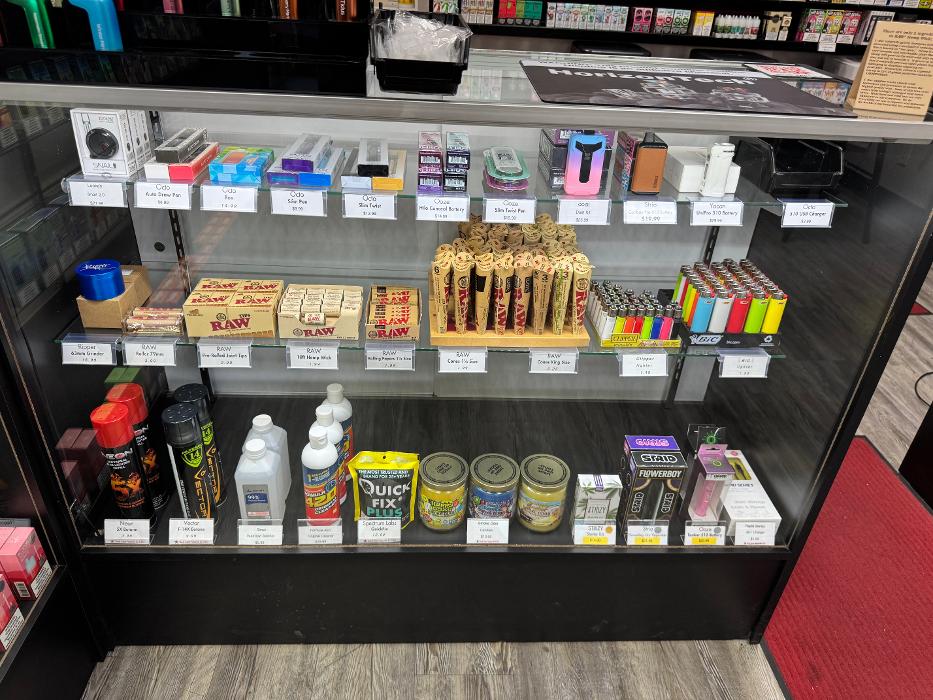 Red Star Vapor - Glendale, AZ