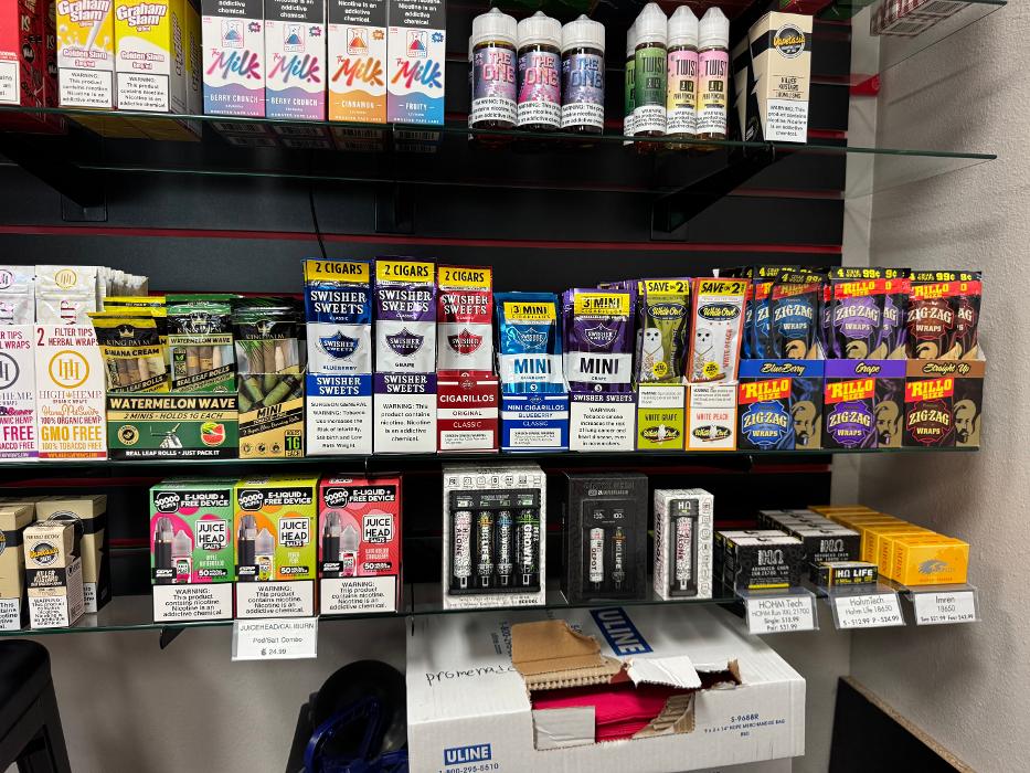 Red Star Vapor - Glendale, AZ