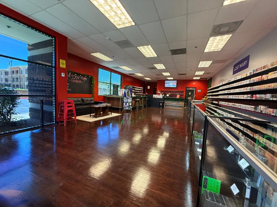 Red Star Vapor & CBD - Mesa, AZ
