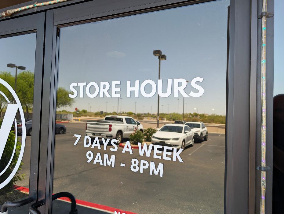 JVapes Vape & Smoke Shop - Gilbert, AZ