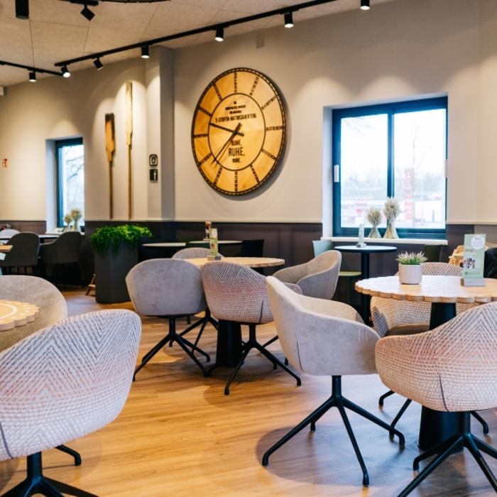 Junge Die Bäckerei., Hinrichsdorfer Straße in Rostock