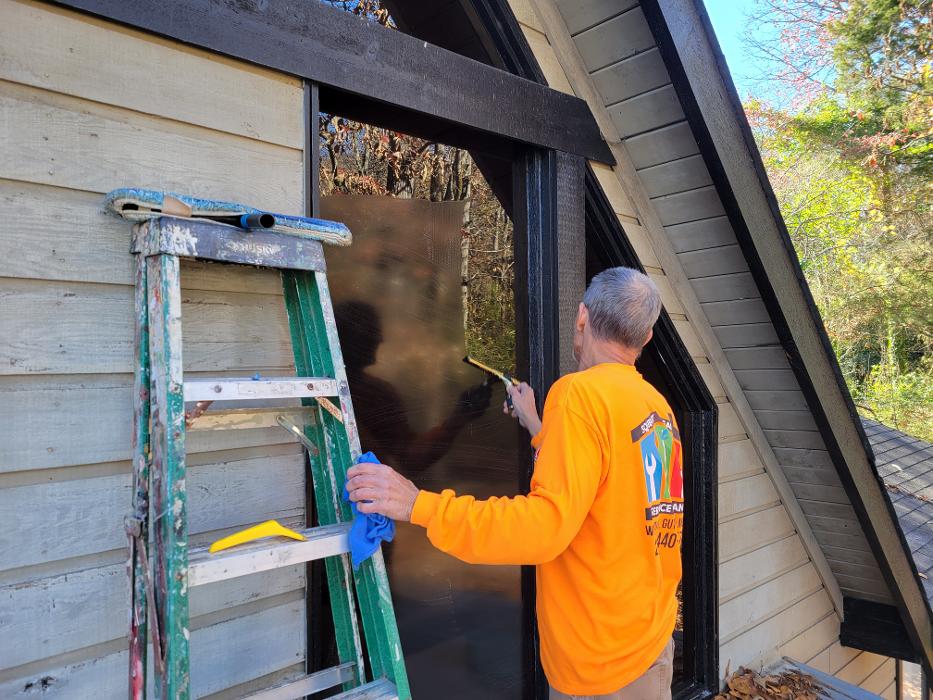Squeaky Clean Windows , Gutters & More - Birmingham, AL