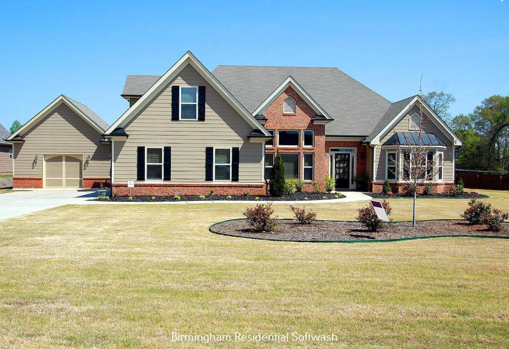 Squeaky Clean Windows , Gutters & More - Birmingham, AL