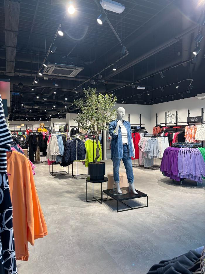 Ulla Popken | Große Größen | Rostock, Hansestraße in Bentwisch