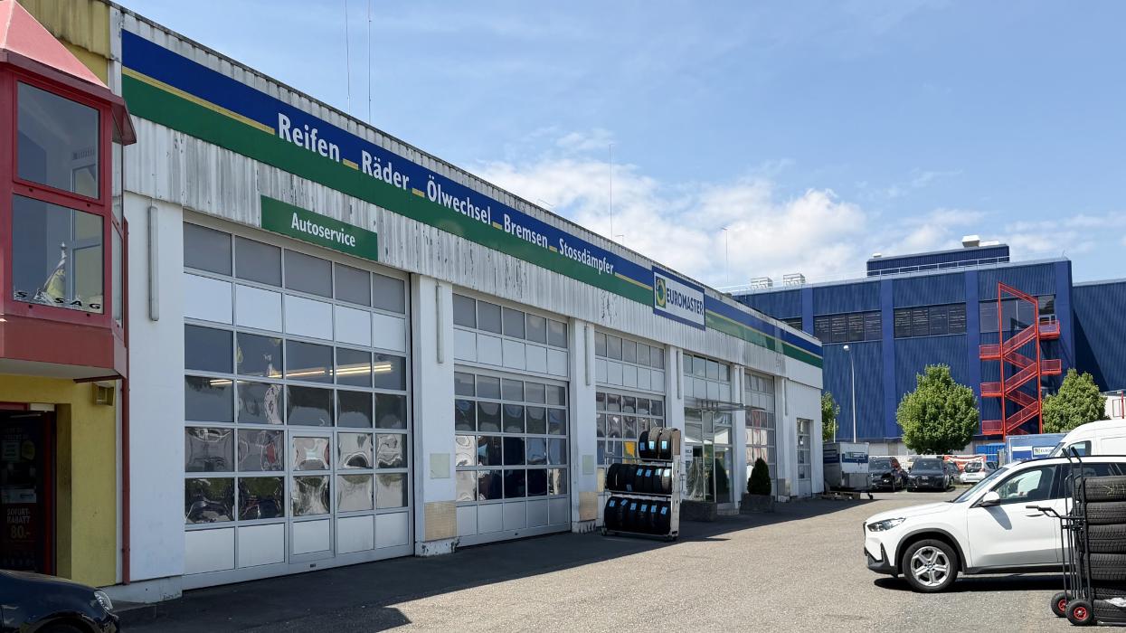 Euromaster Dierikon, Zentralstrasse in Dierikon