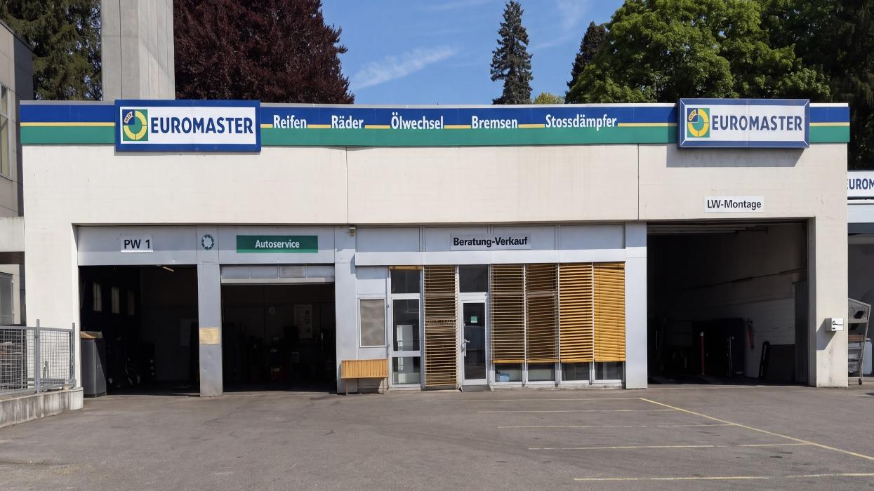 Euromaster Wangen, Dorfstrasse in Wangen bei Olten