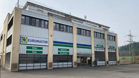 Euromaster Hausen, Unterdorfstrasse in Hausen