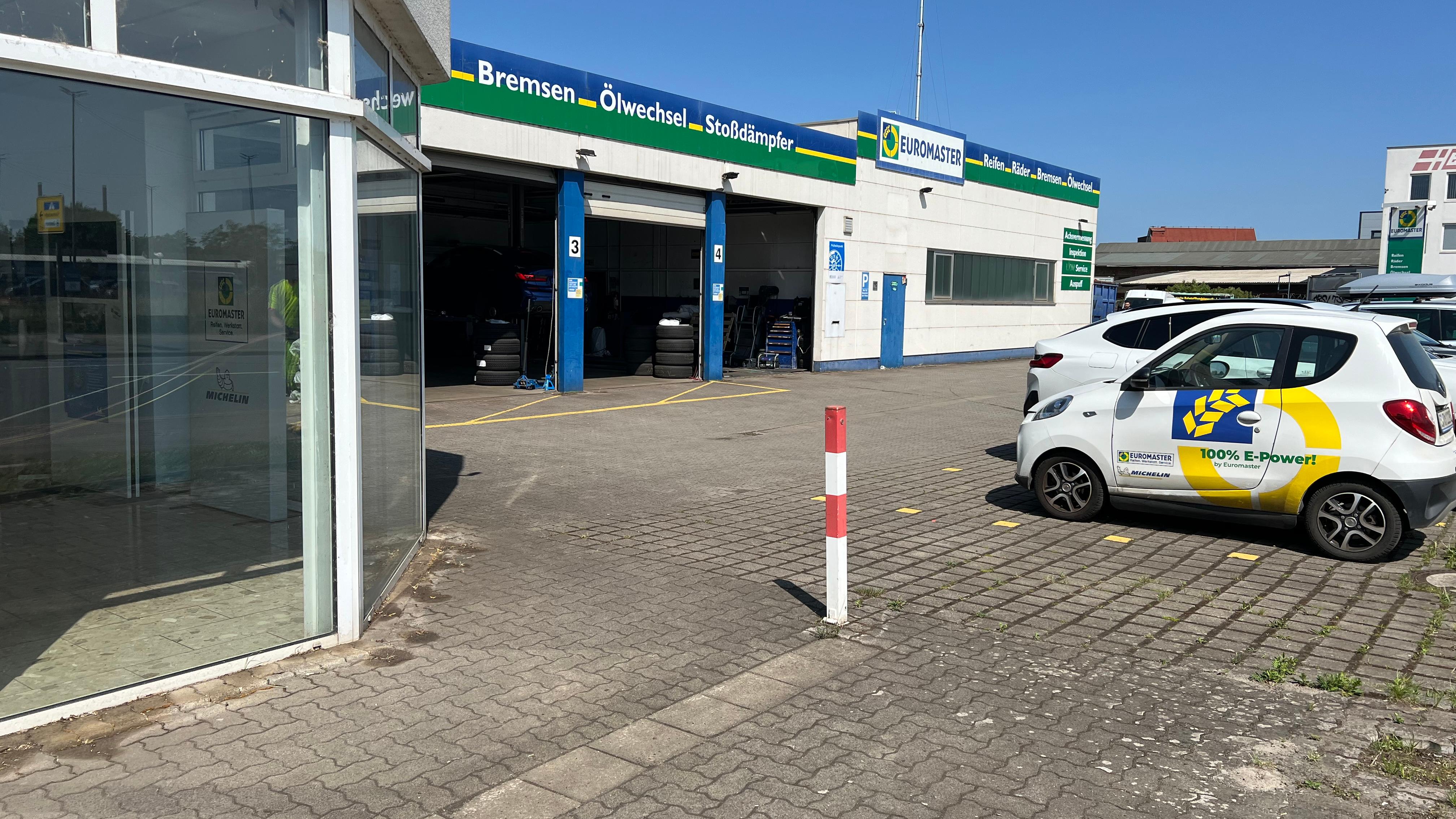 EUROMASTER Hannover-Linden PKW, Am Lindener Hafen in Hannover