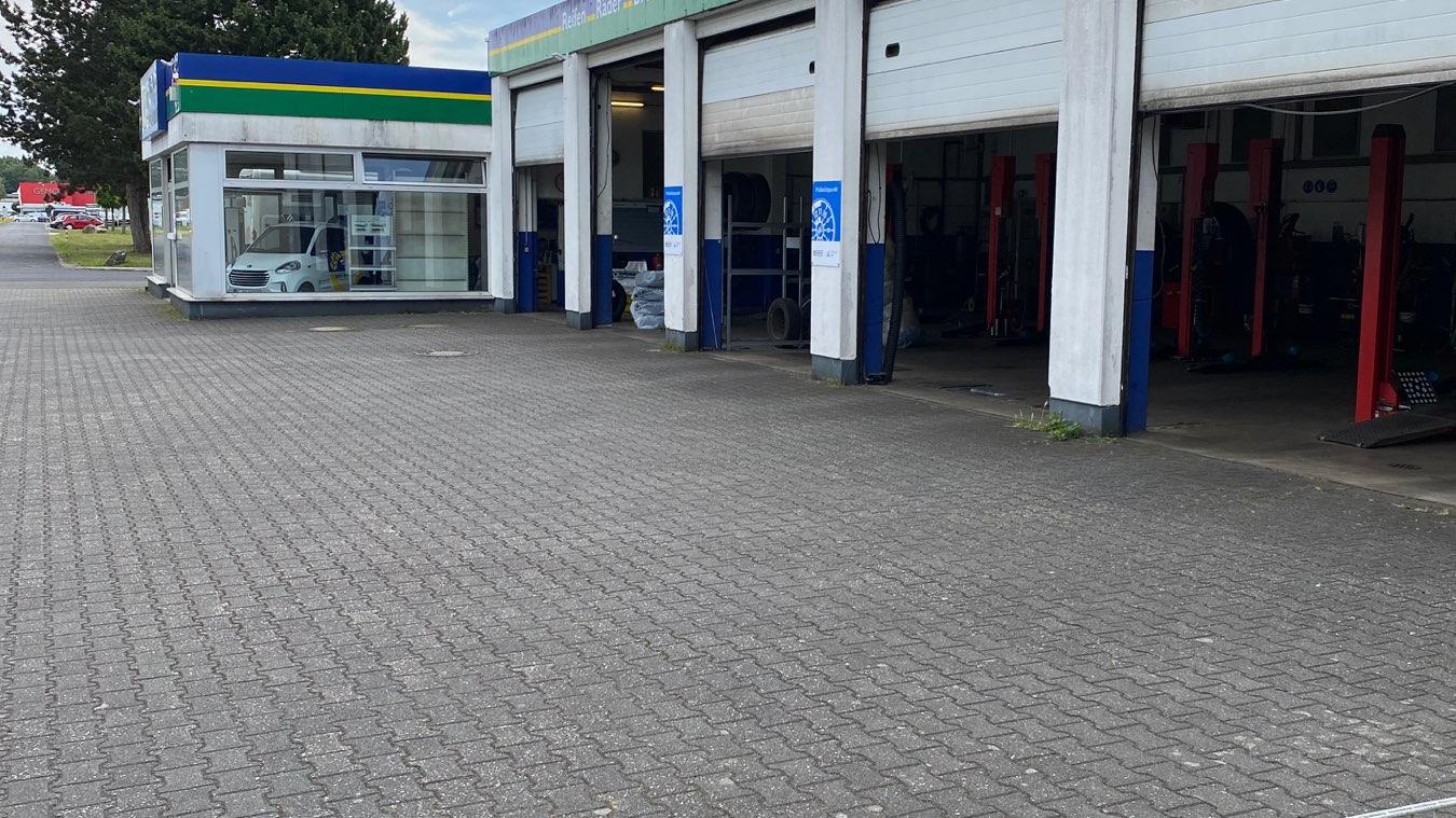 EUROMASTER Krefeld PKW, Magdeburger Str. in Krefeld