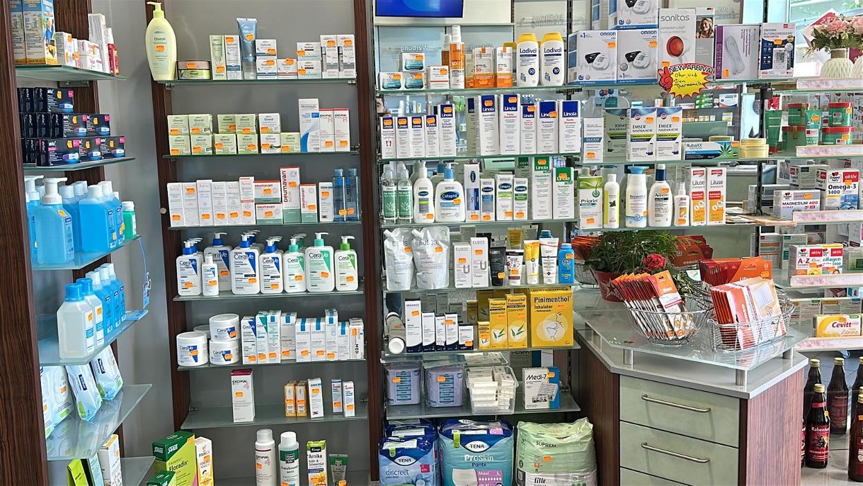 Einhorn-Apotheke, Buchheimer Straße in Köln