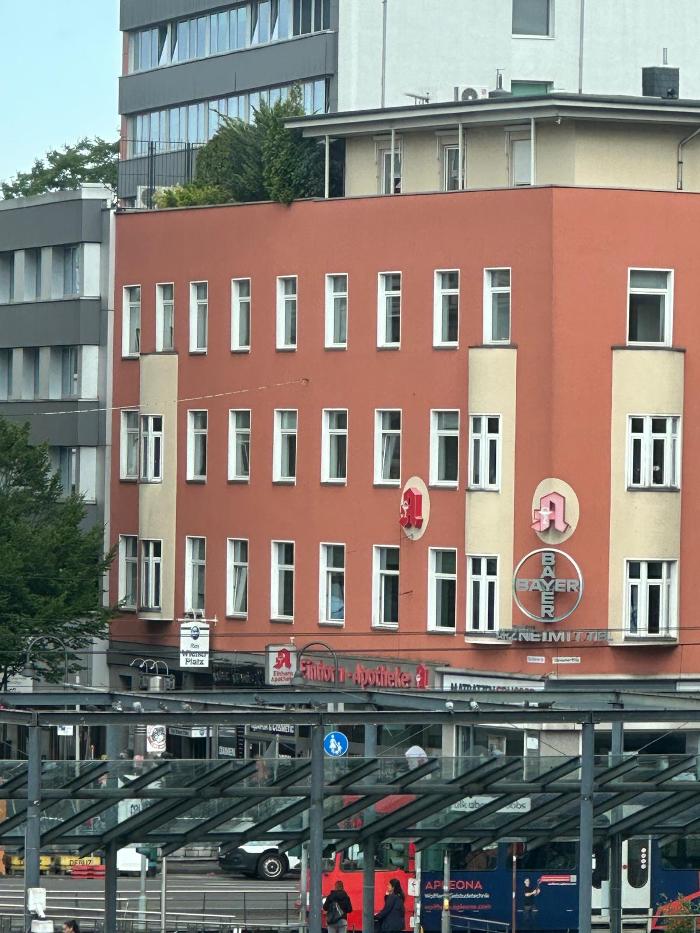 Einhorn-Apotheke, Buchheimer Straße in Köln
