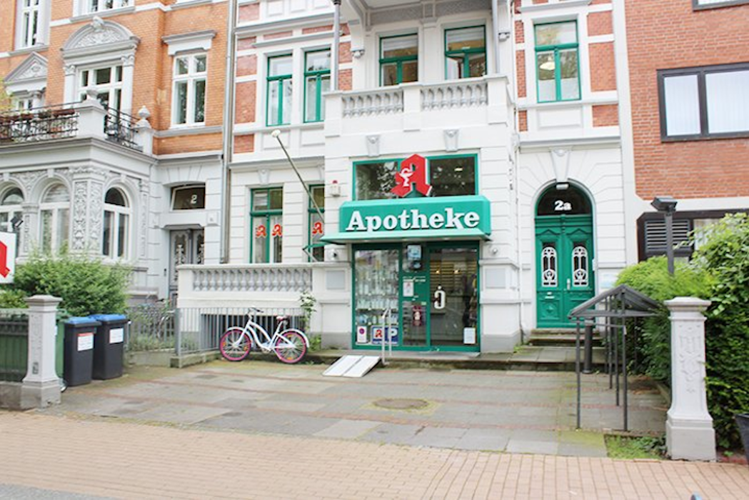 Moltke Apotheke, Moltkestraße in Lübeck