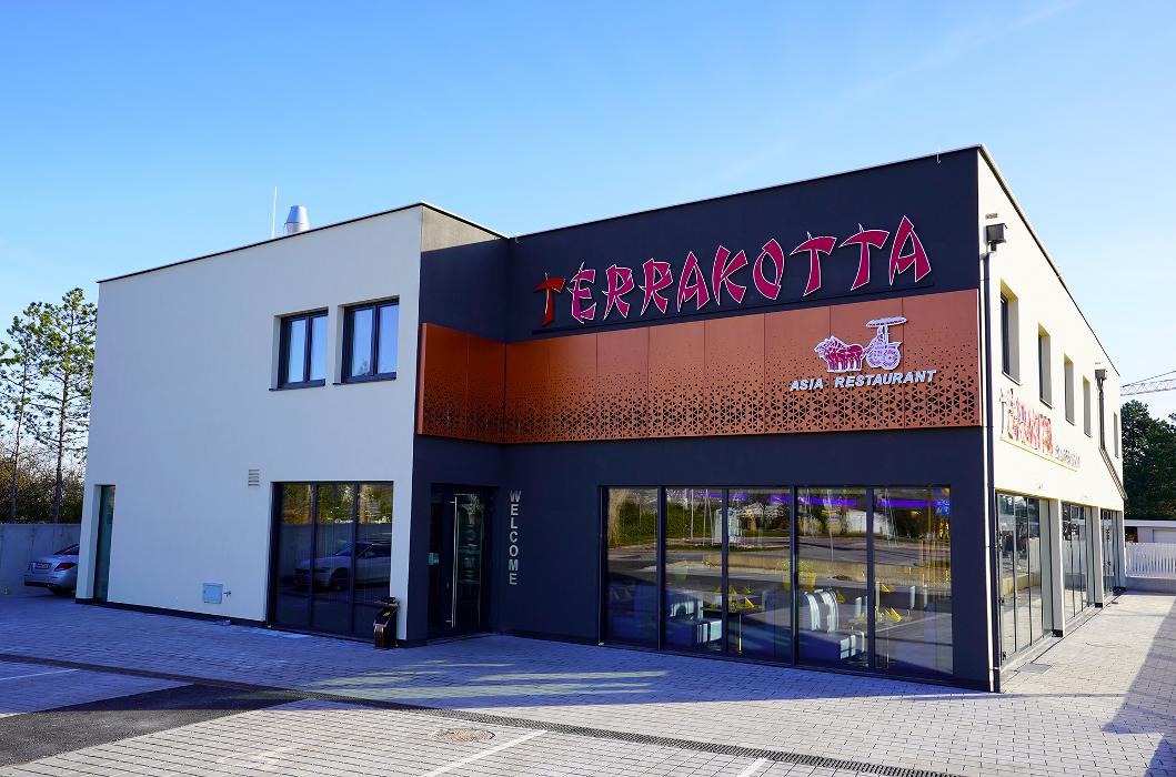 Terrakotta, Wiener Neustädter Straße in Kottingbrunn