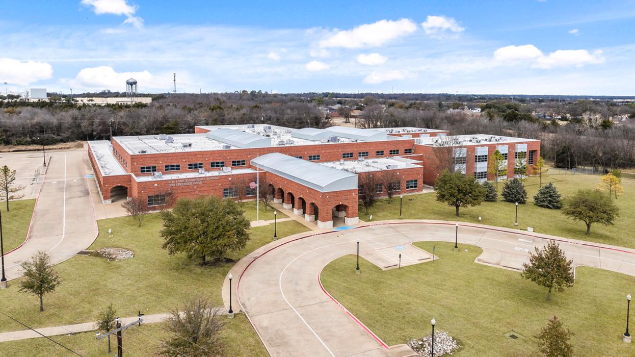 LGI Homes - Creekside Estates Logo