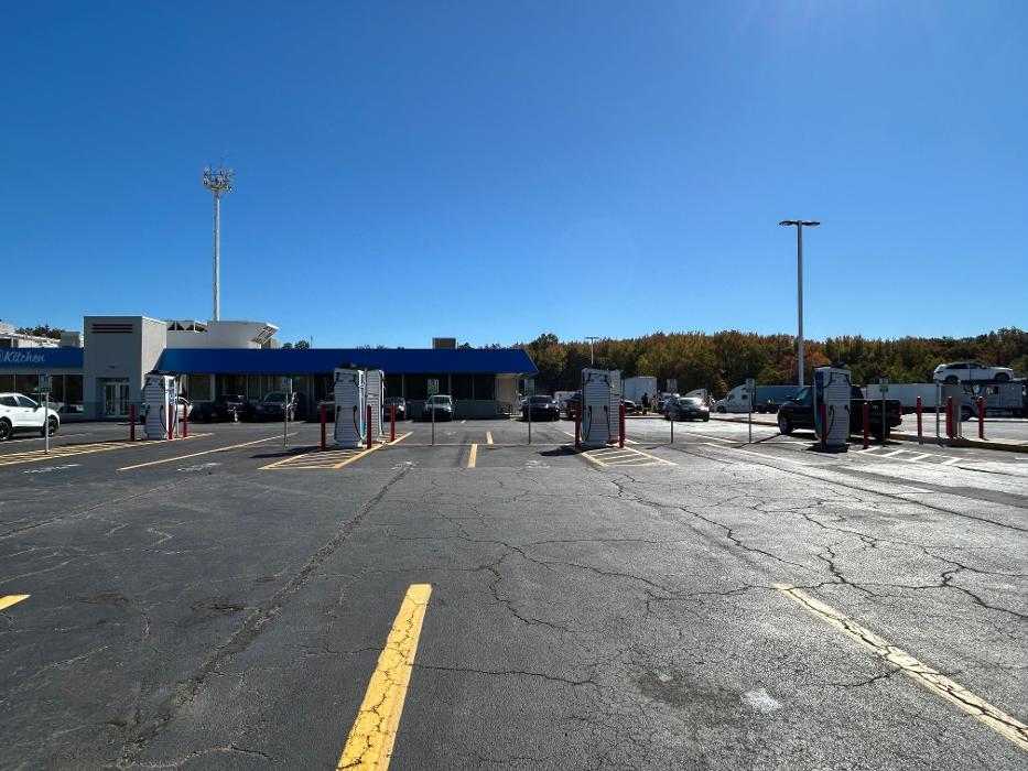 bp pulse Charging Station Image