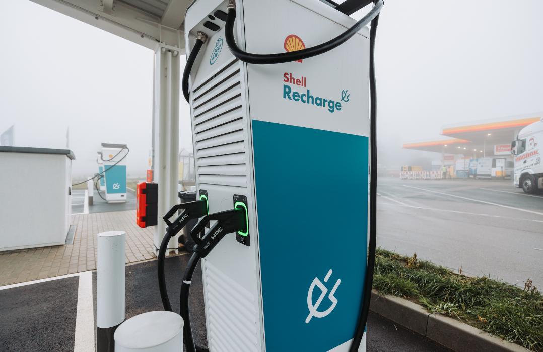 Shell Recharge Charging Station, Amberger Straße in Ursensollen