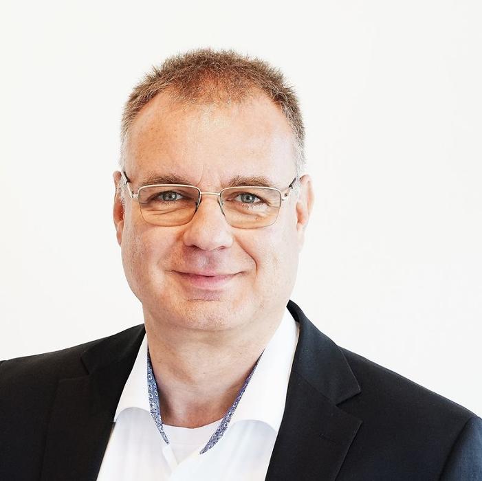 ERGO Versicherung Michael Hoevel, Mauserstraße in Berlin