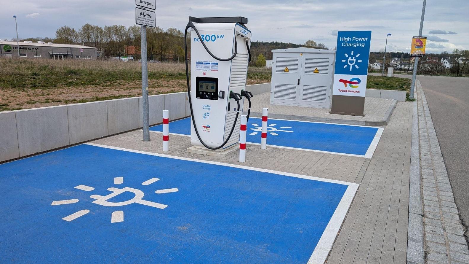 TotalEnergies Charging Station, Hammerstatt in Wörnitz