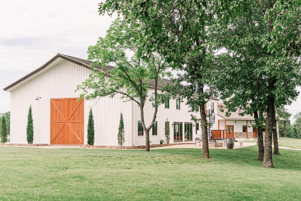 Pine Meadows Venue - Willow Springs, MO