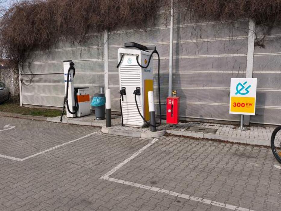 Shell Recharge Charging Station, ALT-KAULSDORF in BERLIN