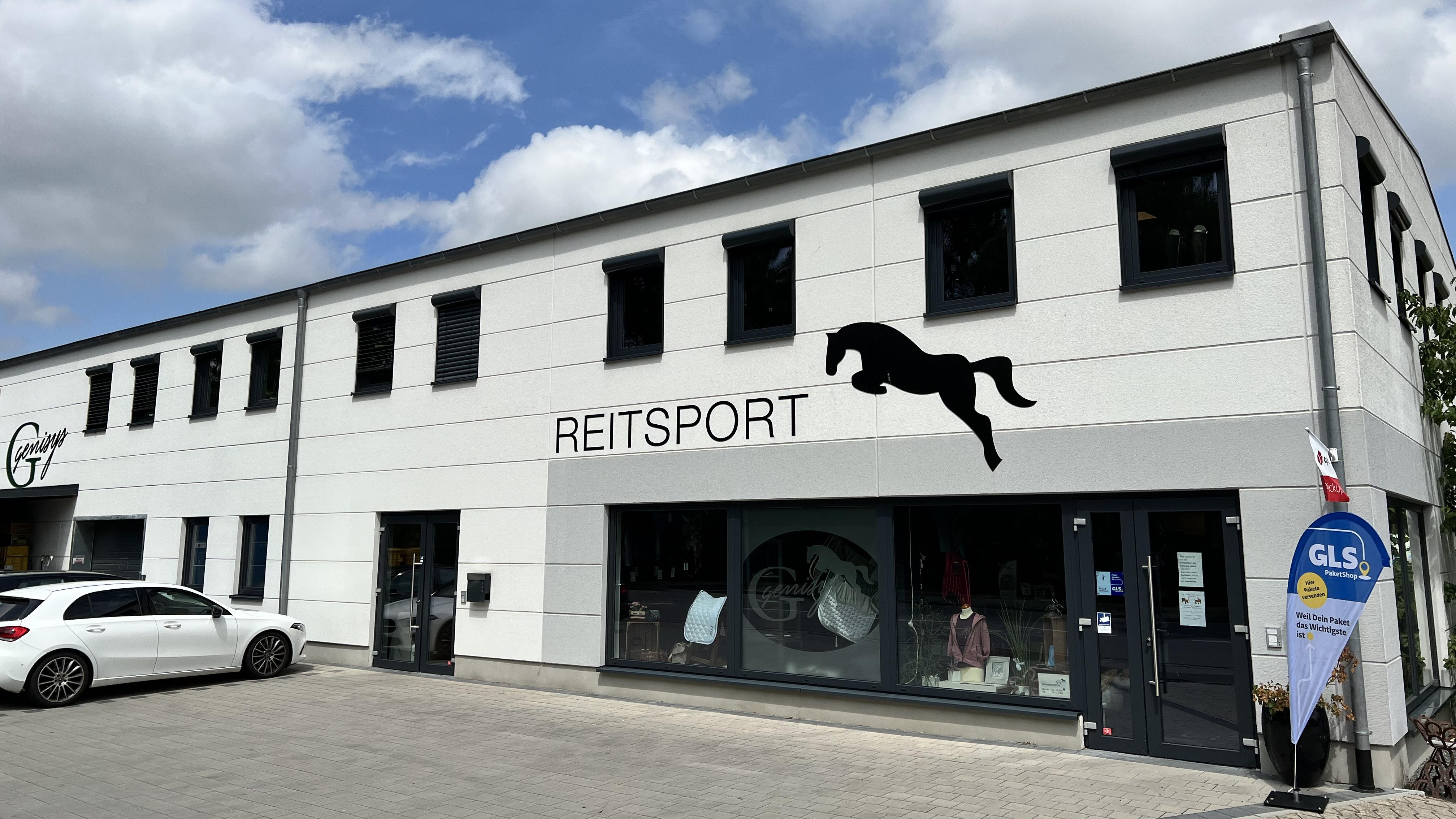 Genisys Reitsport und Mähroboter Zubehör, Sulzbacher Straße in Hahnbach