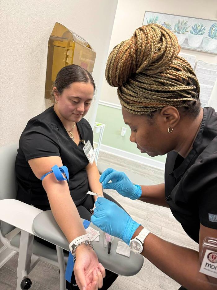 Houston Medical Assistant School - Pearland